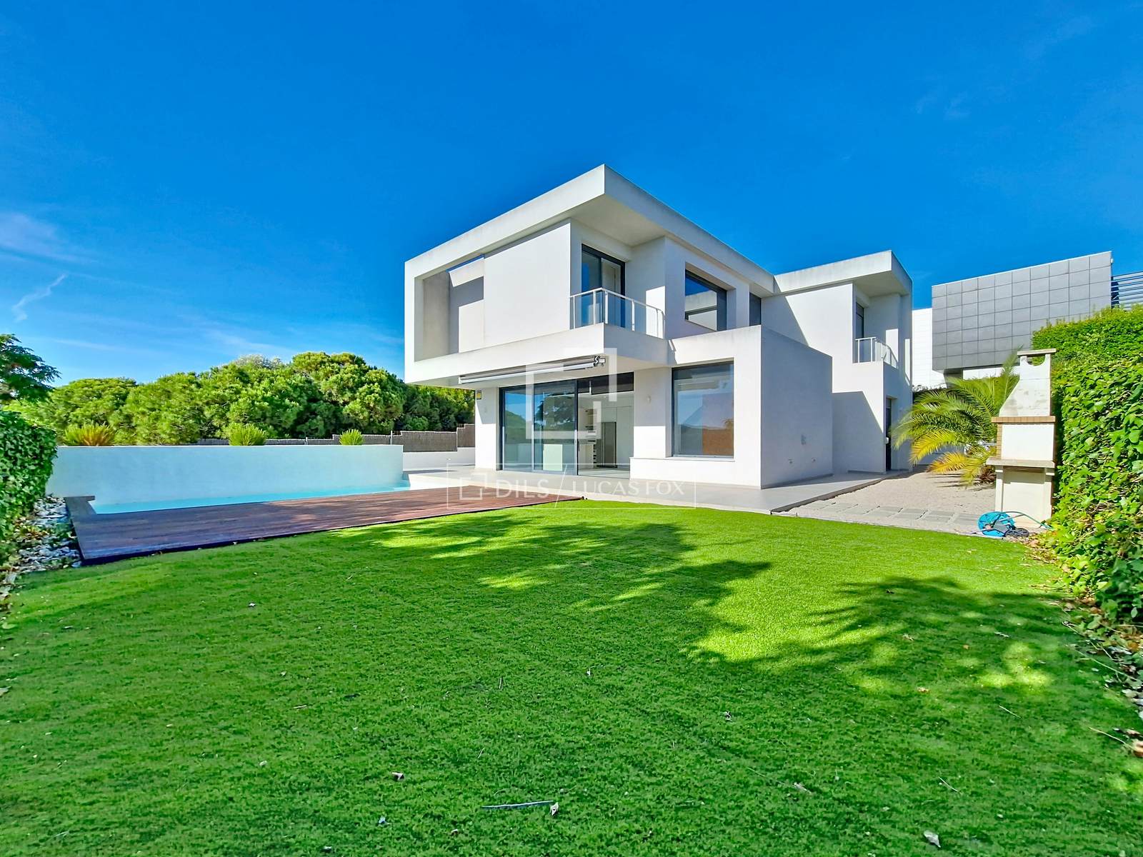 Villa a Vilanova i la Geltru, Barcelona, Spagna 5 camere da letto, 217 mq. N° 192582