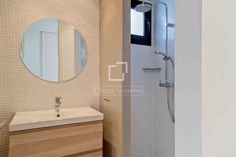 Villa en venta en Vilanova i la Geltrú, Barcelona, España 5 dormitorios, 217 m2 No. 192582 - foto 26