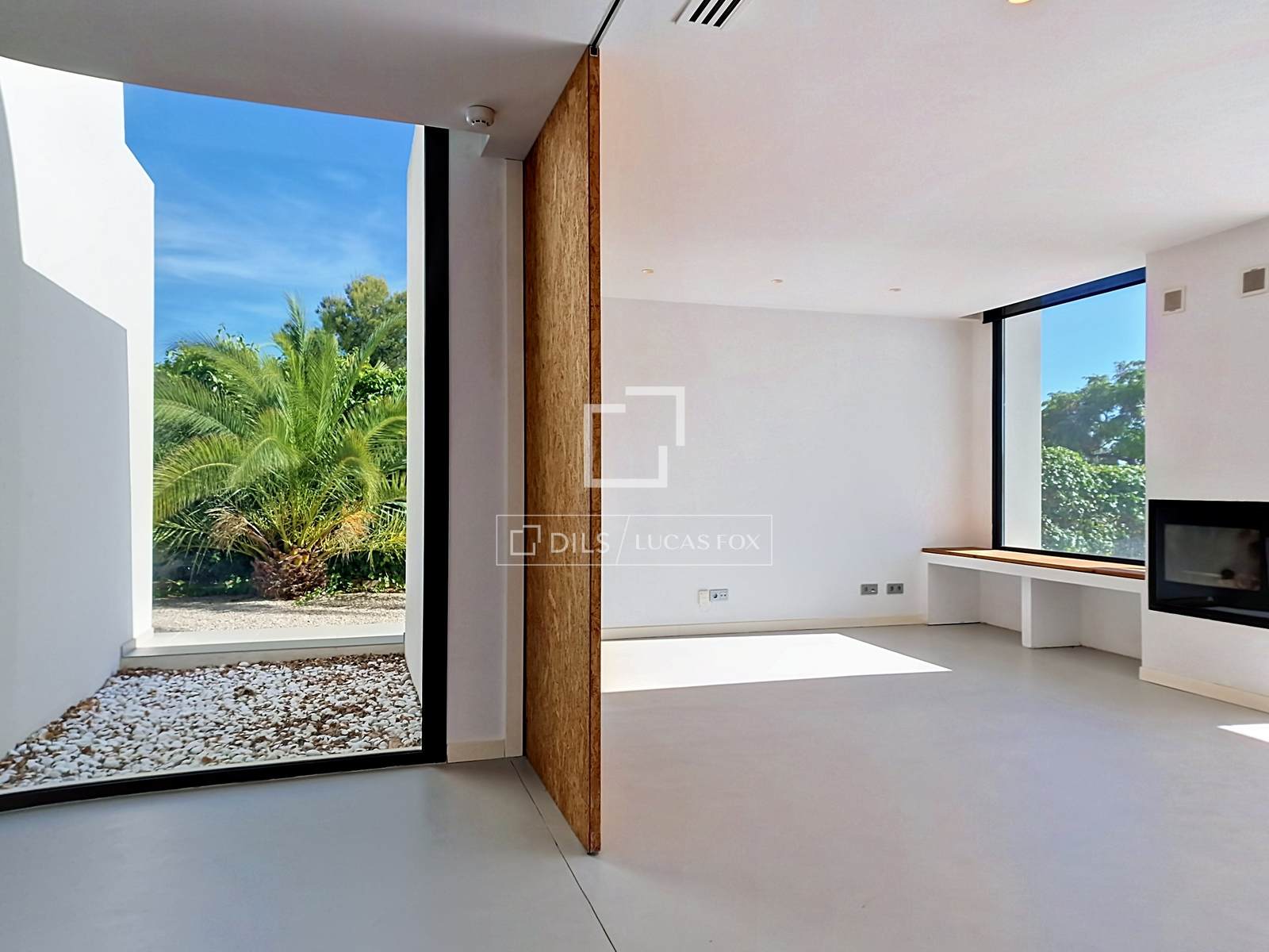 Villa a Vilanova i la Geltru, Barcelona, Spagna 5 camere da letto, 217 mq. N° 192582