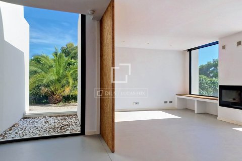Villa en venta en Vilanova i la Geltrú, Barcelona, España 5 dormitorios, 217 m2 No. 192582 - foto 9