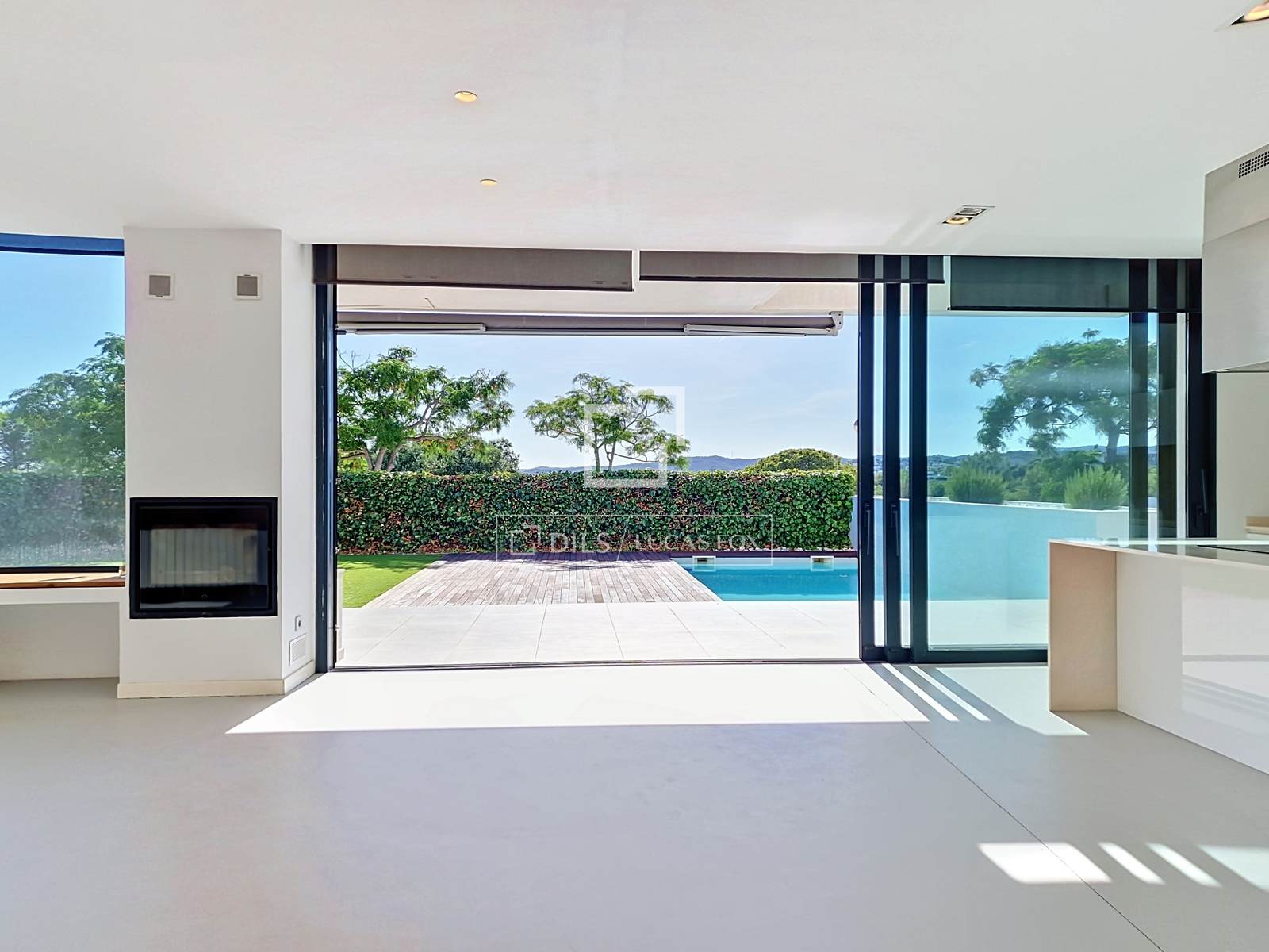 Villa a Vilanova i la Geltru, Barcelona, Spagna 5 camere da letto, 217 mq. N° 192582