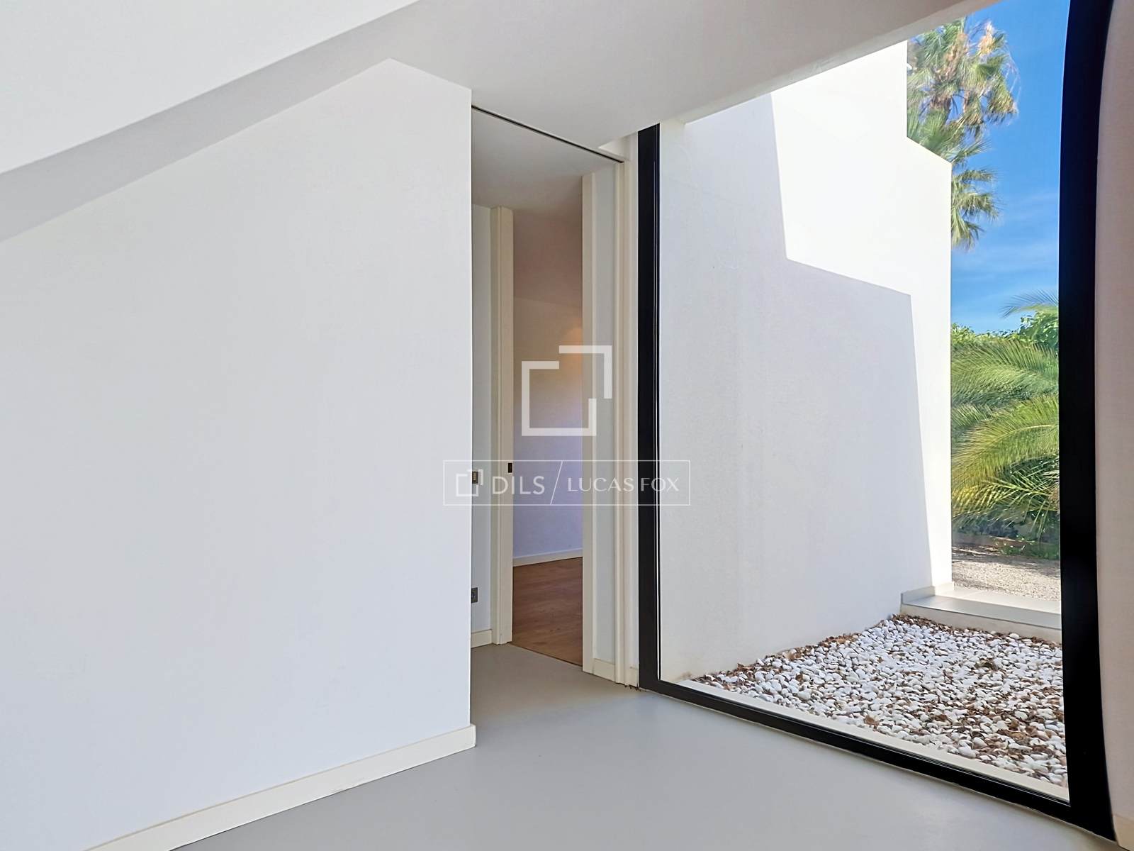 Villa a Vilanova i la Geltru, Barcelona, Spagna 5 camere da letto, 217 mq. N° 192582