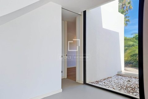 Villa en venta en Vilanova i la Geltrú, Barcelona, España 5 dormitorios, 217 m2 No. 192582 - foto 21