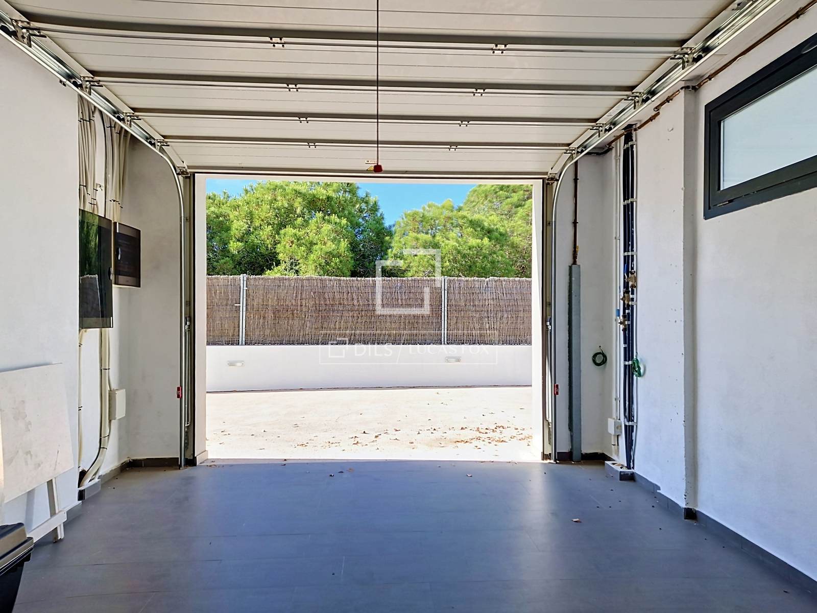 Villa a Vilanova i la Geltru, Barcelona, Spagna 5 camere da letto, 217 mq. N° 192582