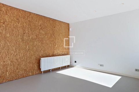 Villa en venta en Vilanova i la Geltrú, Barcelona, España 5 dormitorios, 217 m2 No. 192582 - foto 13