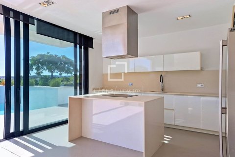 Villa en venta en Vilanova i la Geltrú, Barcelona, España 5 dormitorios, 217 m2 No. 192582 - foto 15