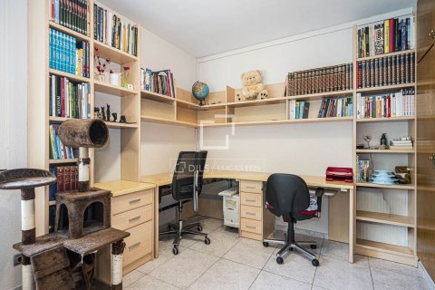 Villa en venta en Bellaterra, Barcelona, España 4 dormitorios, 442 m2 No. 192584 - foto 26