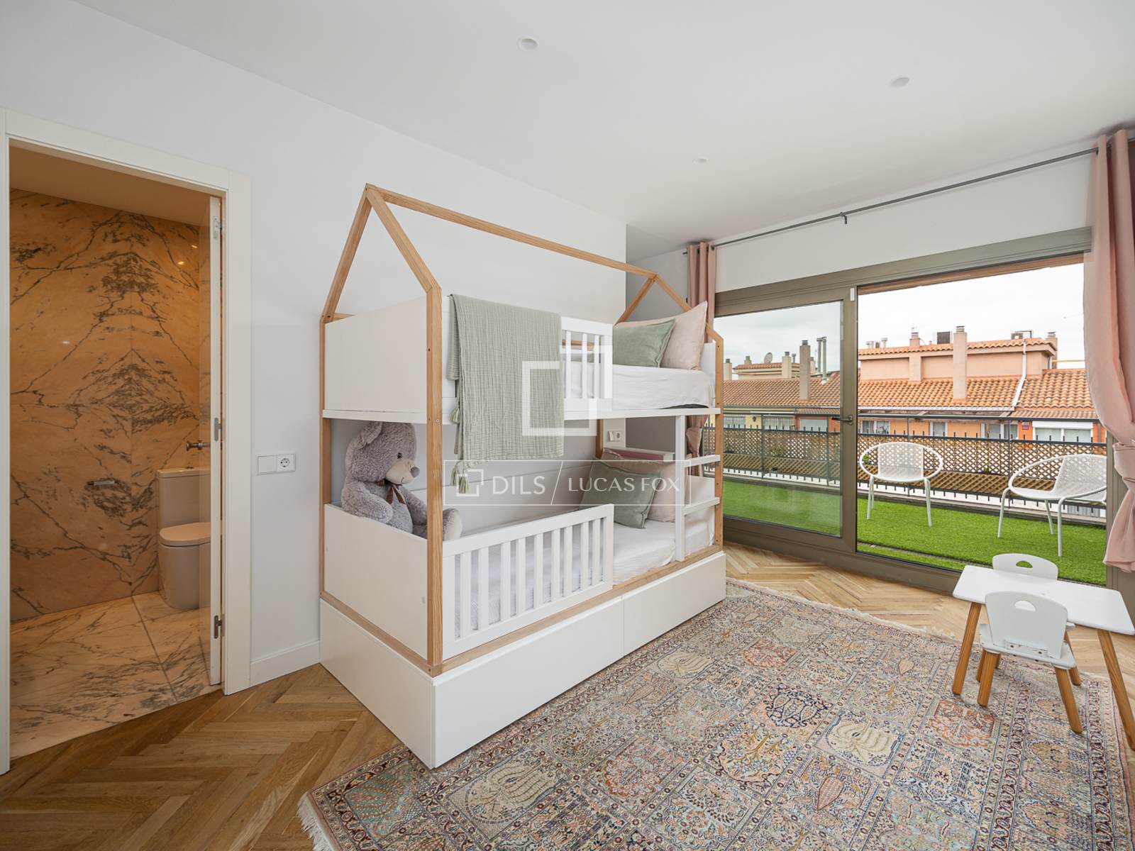 Penthouse w Barcelona, Hiszpania 5 sypialni, 234 mkw. nr 192583