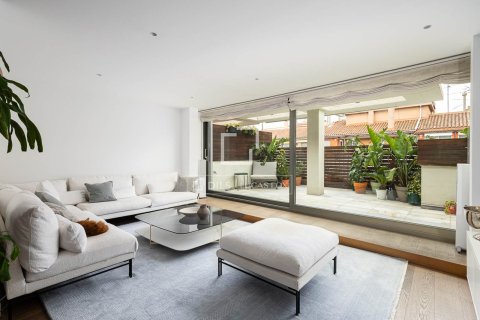 Ático en venta en Barcelona, España 5 dormitorios, 234 m2 No. 192583 - foto 2