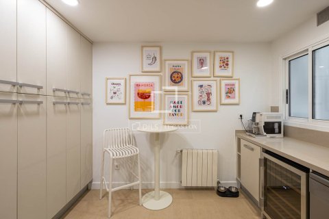 Ático en venta en Barcelona, España 5 dormitorios, 234 m2 No. 192583 - foto 10