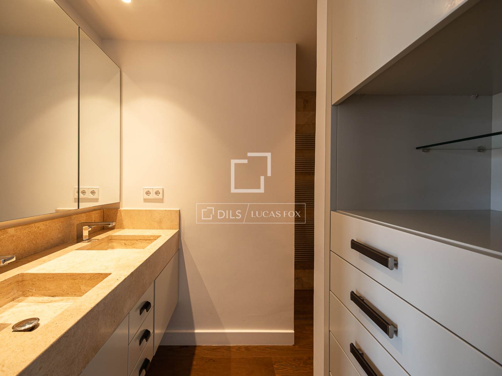 Penthouse w Barcelona, Hiszpania 5 sypialni, 234 mkw. nr 192583