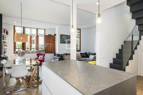 Villa en venta en Sant Cugat del Vallès, Barcelona, España 4 dormitorios, 139 m2 No. 192585 - foto 6