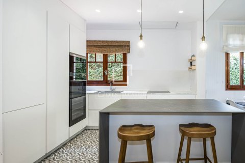Villa en venta en Sant Cugat del Vallès, Barcelona, España 4 dormitorios, 139 m2 No. 192585 - foto 7