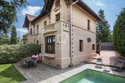 Villa en Sant Cugat del Vallès, Barcelona, España 4 dormitorios, 139 m2 No. 192585