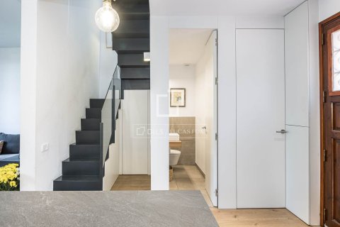 Villa en venta en Sant Cugat del Vallès, Barcelona, España 4 dormitorios, 139 m2 No. 192585 - foto 13