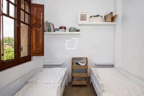 Villa en venta en Sant Cugat del Vallès, Barcelona, España 4 dormitorios, 139 m2 No. 192585 - foto 25