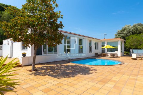 Villa zum Verkauf in Argentona, Barcelona, Spanien 5 Schlafzimmer, 205 m2 Nr. 192587 - Foto 3