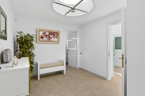 Villa zum Verkauf in Argentona, Barcelona, Spanien 5 Schlafzimmer, 205 m2 Nr. 192587 - Foto 18