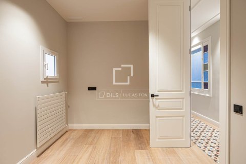 Wohnung zum Verkauf in Barcelona, Spanien 3 Schlafzimmer, 159 m2 Nr. 192586 - Foto 17
