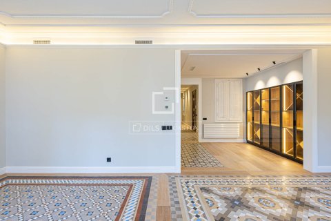 Wohnung zum Verkauf in Barcelona, Spanien 3 Schlafzimmer, 159 m2 Nr. 192586 - Foto 5