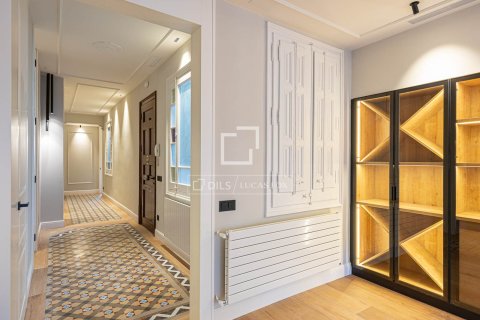 Wohnung zum Verkauf in Barcelona, Spanien 3 Schlafzimmer, 159 m2 Nr. 192586 - Foto 9