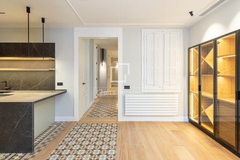 Wohnung zum Verkauf in Barcelona, Spanien 3 Schlafzimmer, 159 m2 Nr. 192586 - Foto 6
