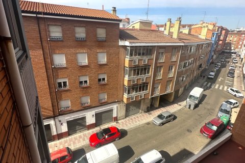 Apartment à vendre à Leon, Espagne, 5 chambres, 125 m2 No. 172284 - photo 9