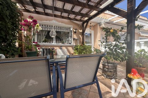 Radhus till salu i Orihuela, Alicante, Spanien 2 sovrum, 77 kvm. Nr. 172282 - foto 2