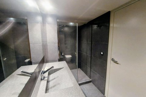 Apartamento en venta en Barcelona, España 2 dormitorios, No. 140864 - foto 9