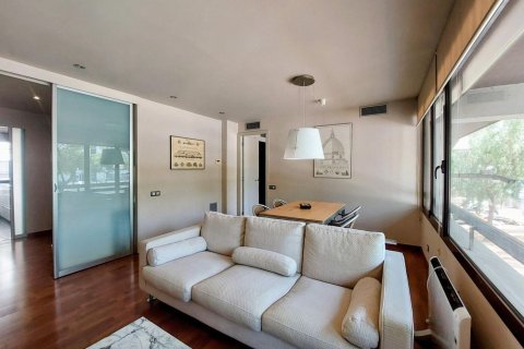 Apartamento en venta en Barcelona, España 2 dormitorios, No. 140864 - foto 1