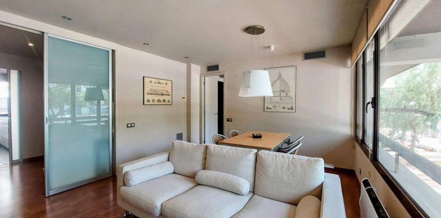 Apartamento en Barcelona, España 2 dormitorios, No. 140864