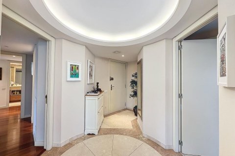 Apartment à vendre à Barcelona, Espagne, 3 chambres, No. 140863 - photo 11