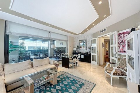 Apartment à vendre à Barcelona, Espagne, 3 chambres, No. 140863 - photo 3