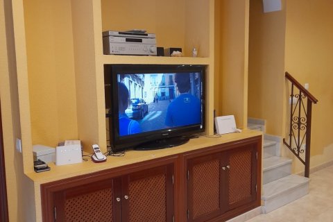 Townhouse for sale in Lepe, Huelva, Spain 3 bedrooms, 136 sq.m. No. 185502 - photo 16
