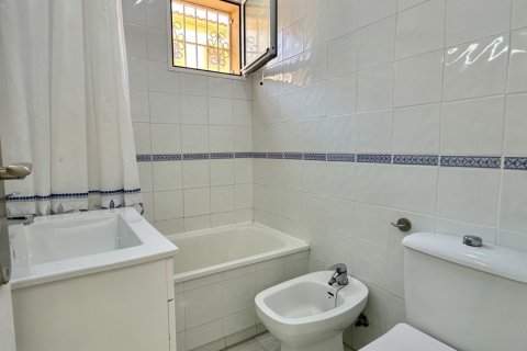 Bungalow w Alicante, Hiszpania 2 sypialnie, 75 mkw. nr 147261 – zdjęcie 20