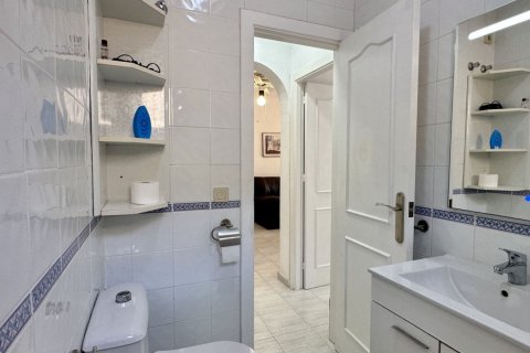 Bungalow w Alicante, Hiszpania 2 sypialnie, 75 mkw. nr 147261 – zdjęcie 21