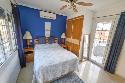 Willa w Villamartin, Alicante, Hiszpania 3 sypialnie, 117 mkw. nr 147263 – zdjęcie 25