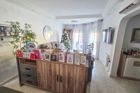 Willa w Villamartin, Alicante, Hiszpania 3 sypialnie, 117 mkw. nr 147263 – zdjęcie 11