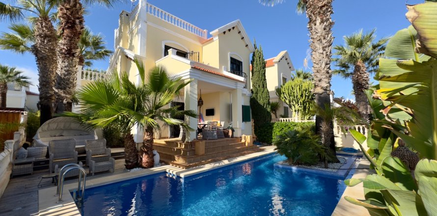 Вилла в Аликанте, Испания 3 спальни, 118м2 №147259