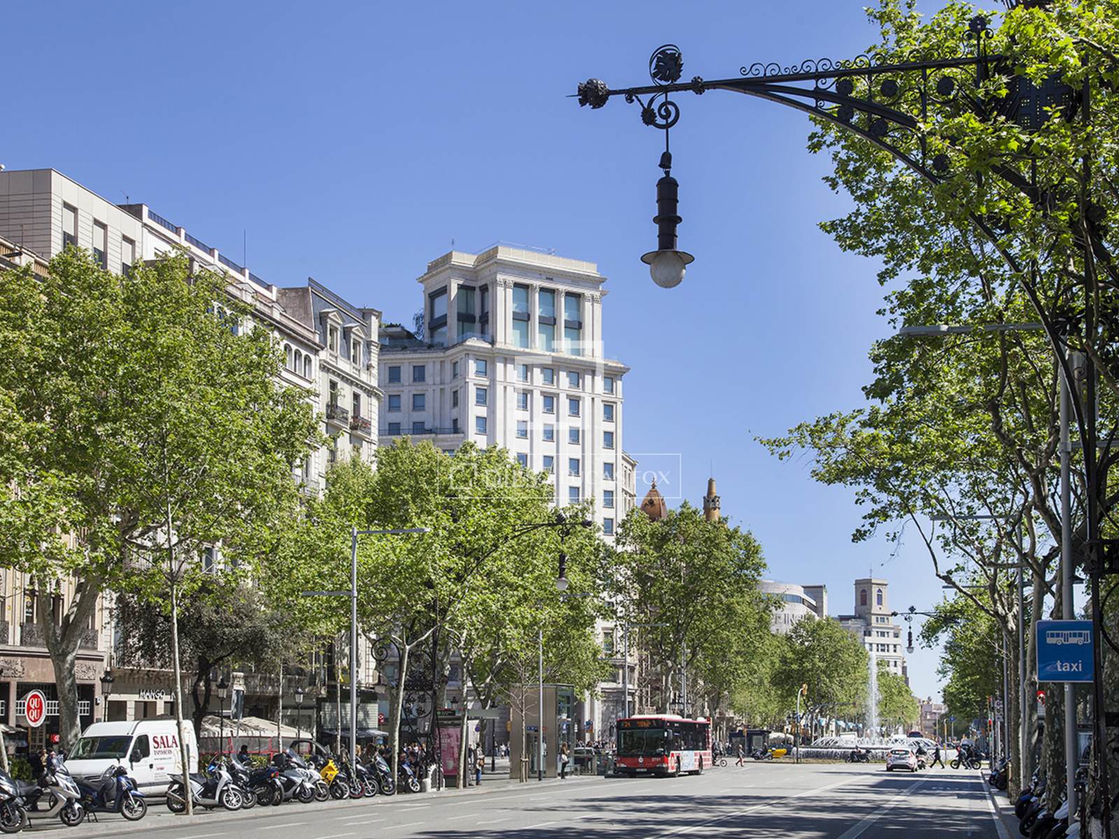 Apartment in Barcelona, Spain 3 bedrooms, 153 sq.m. No. 192794