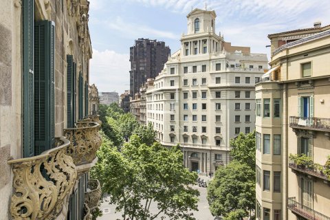 Huoneisto myytävänä Barcelona, Espanja, 3 makuuhuonetta, 153 m2 No. 192794 - kuva 28
