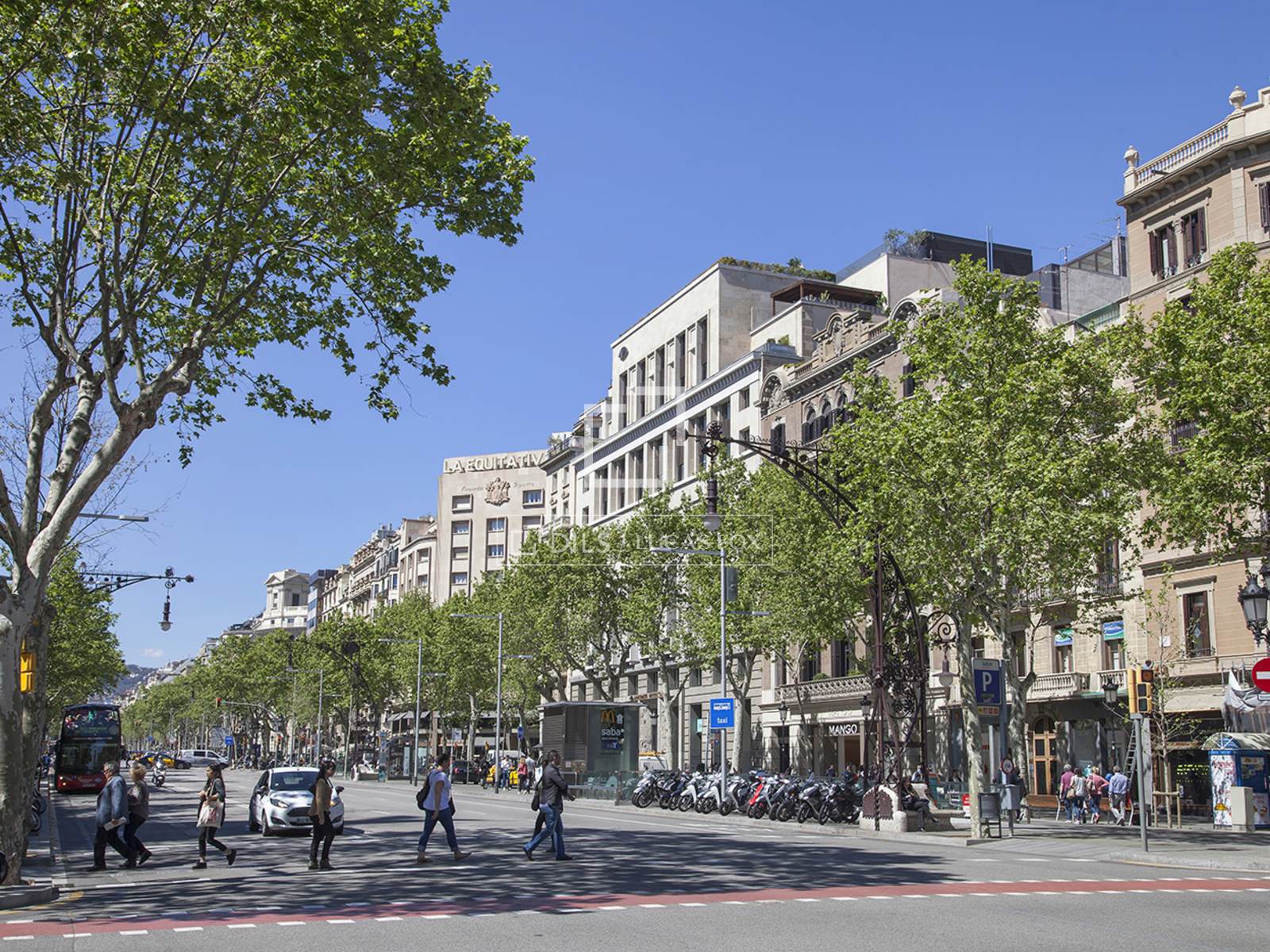Apartment in Barcelona, Spain 3 bedrooms, 153 sq.m. No. 192794