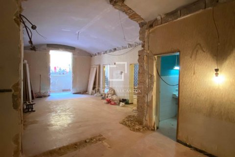 Huoneisto myytävänä Barcelona, Espanja, 3 makuuhuonetta, 153 m2 No. 192794 - kuva 11