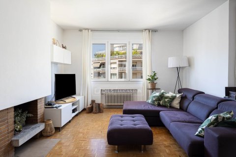 Huoneisto myytävänä Barcelona, Espanja, 3 makuuhuonetta, 162 m2 No. 192793 - kuva 2