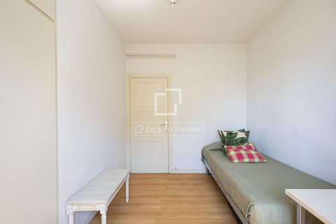 Huoneisto myytävänä Barcelona, Espanja, 3 makuuhuonetta, 162 m2 No. 192793 - kuva 16