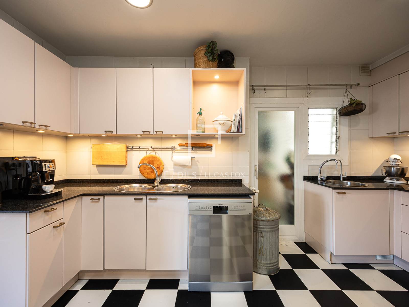 Apartament w Barcelona, Hiszpania 3 sypialnie, 162 mkw. nr 192793