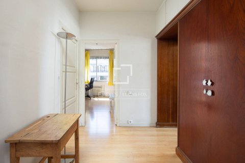 Huoneisto myytävänä Barcelona, Espanja, 3 makuuhuonetta, 162 m2 No. 192793 - kuva 20