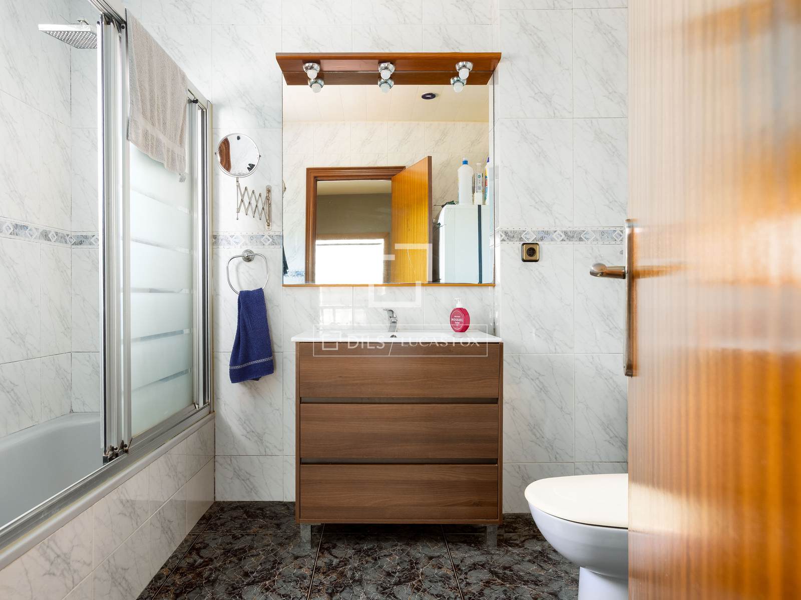 Huvila Teia, Barcelona, Espanja 3 makuuhuonetta, 324 m2 No. 192797