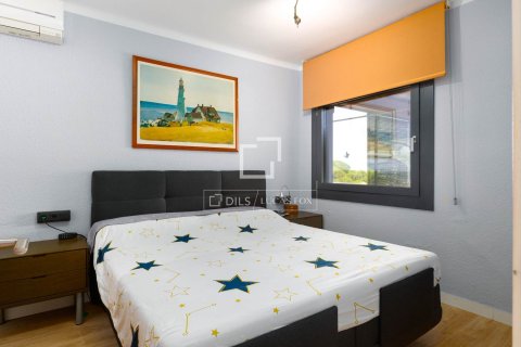 Villa till salu i Teia, Barcelona, Spanien 3 sovrum, 324 kvm. Nr. 192797 - foto 12
