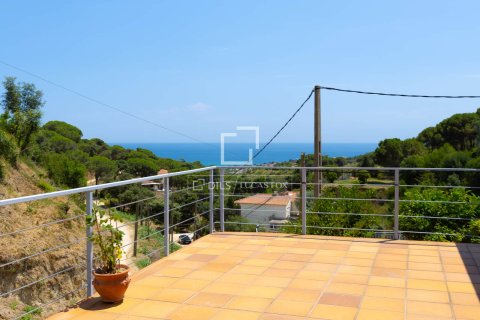 Villa till salu i Teia, Barcelona, Spanien 3 sovrum, 324 kvm. Nr. 192797 - foto 21